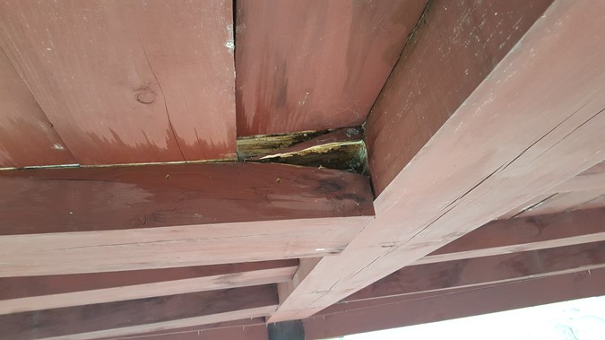 3.청량산 산성 청자 마루위험